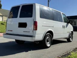 
										2000 Chevrolet Astro AWD full									