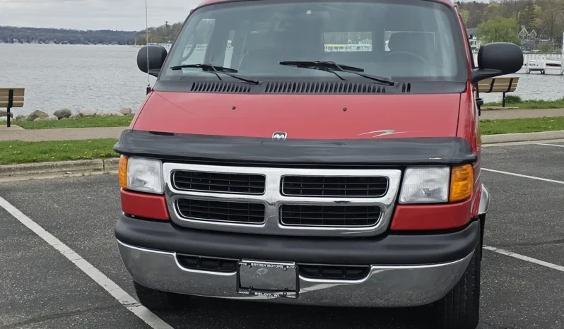 
								2001 Dodge Ram 1500 DMC Conversion Van full									