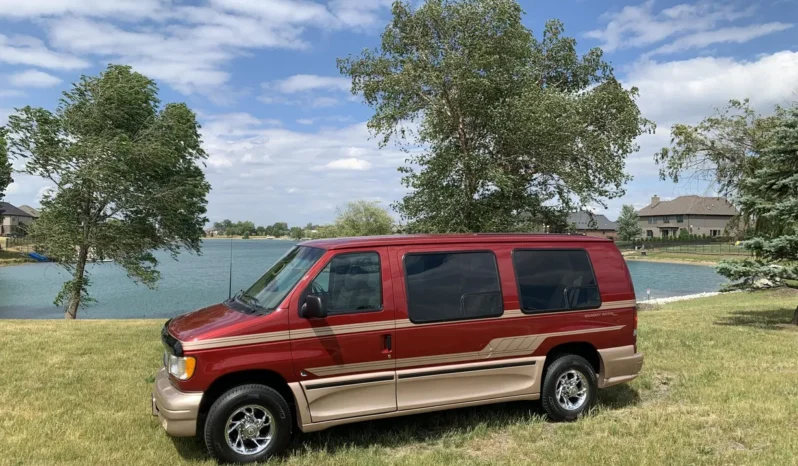 
								2001 Ford Econoline E-350 Super Duty Waldoch Conversion Van full									