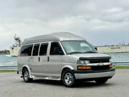 
										2006 Chevrolet Express Southern Comfort Conversion Van full									