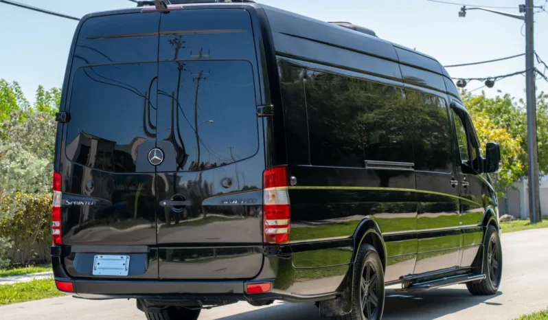 
								2012 Mercedes-Benz Sprinter 2500 Executive Coach full									