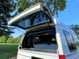 
										1995 GMC Safari AWD Conversion Van full									