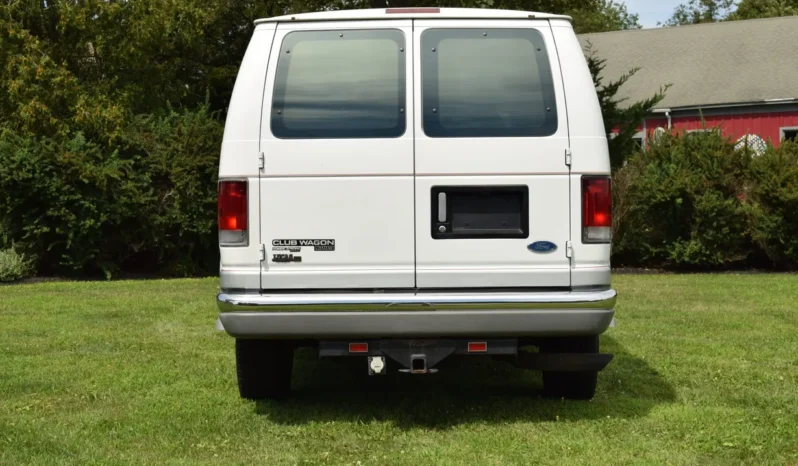 
								1997 Ford E-350 Club Wagon Chateau 7.3L Power Stroke full									